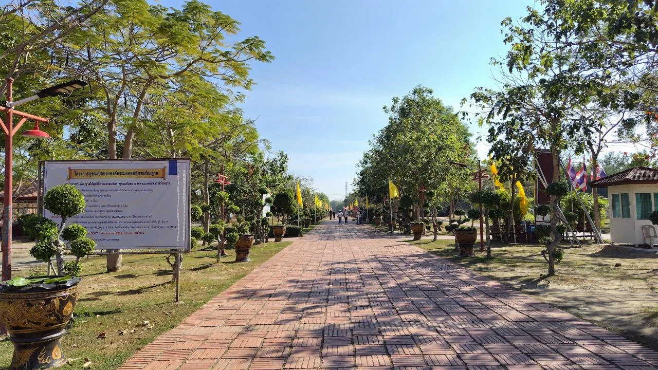 Wat-Chaiwatthanaram-11