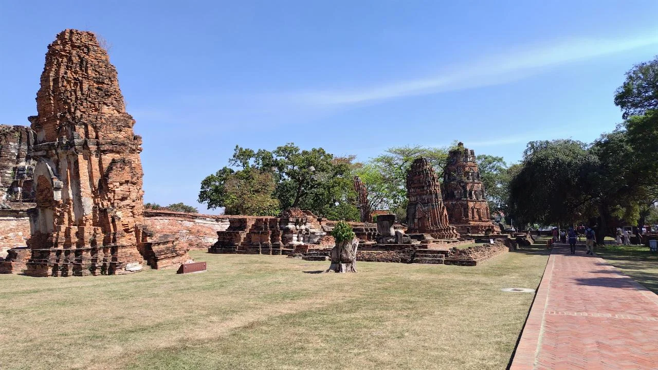 Wat-Chaiwatthanaram-22