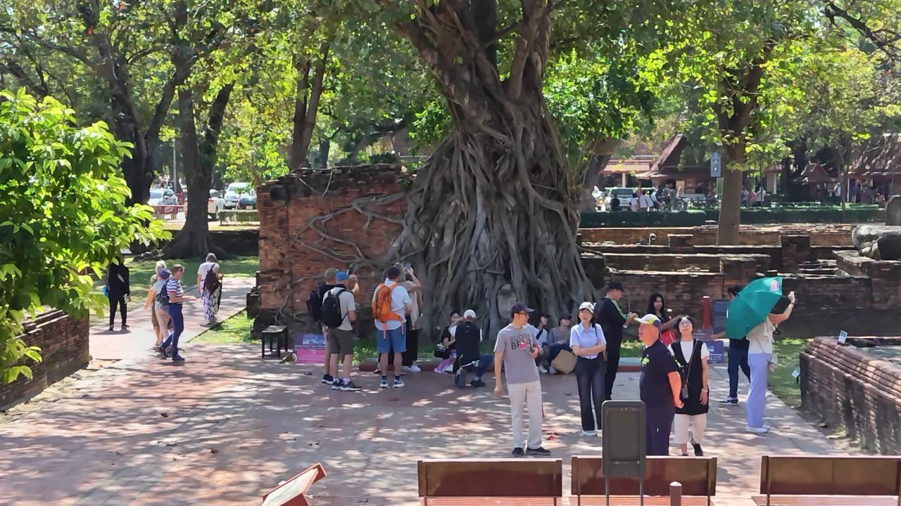 Wat-Chaiwatthanaram-23