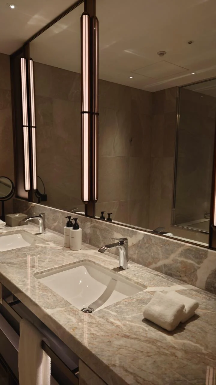 札幌洲際酒店尊貴套房雙床房住宿體驗 浴室雙洗手盆