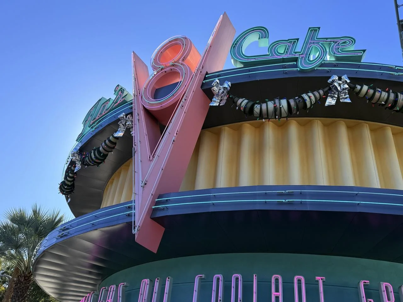 ラジエーター・スプリングス・レーサーの岩山