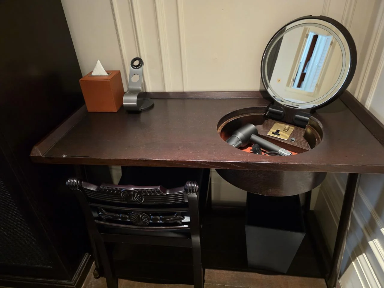 싱가포르 더 래플스 호텔 트윈룸 숙박 후기_객실 침실