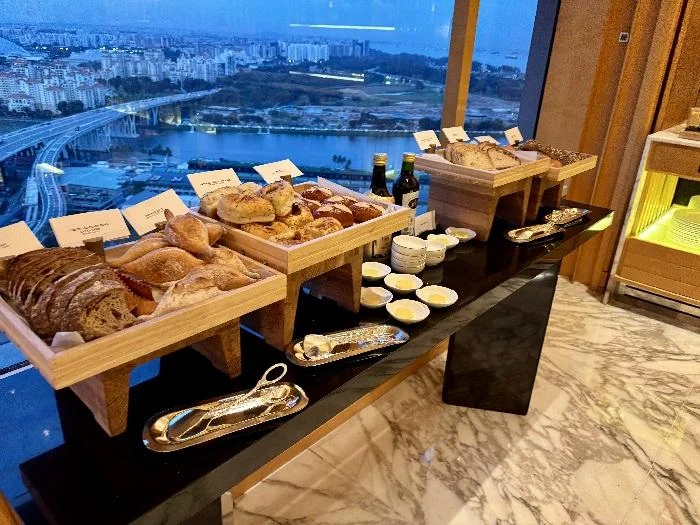 新加坡丽思卡尔顿美年酒店行政酒廊入住体验 房间内部