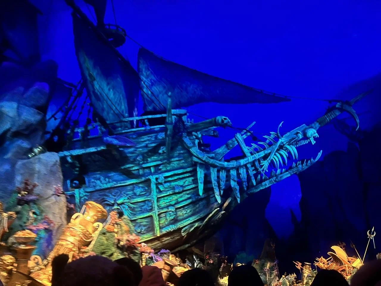 shanghai-disneyland-open-run-53