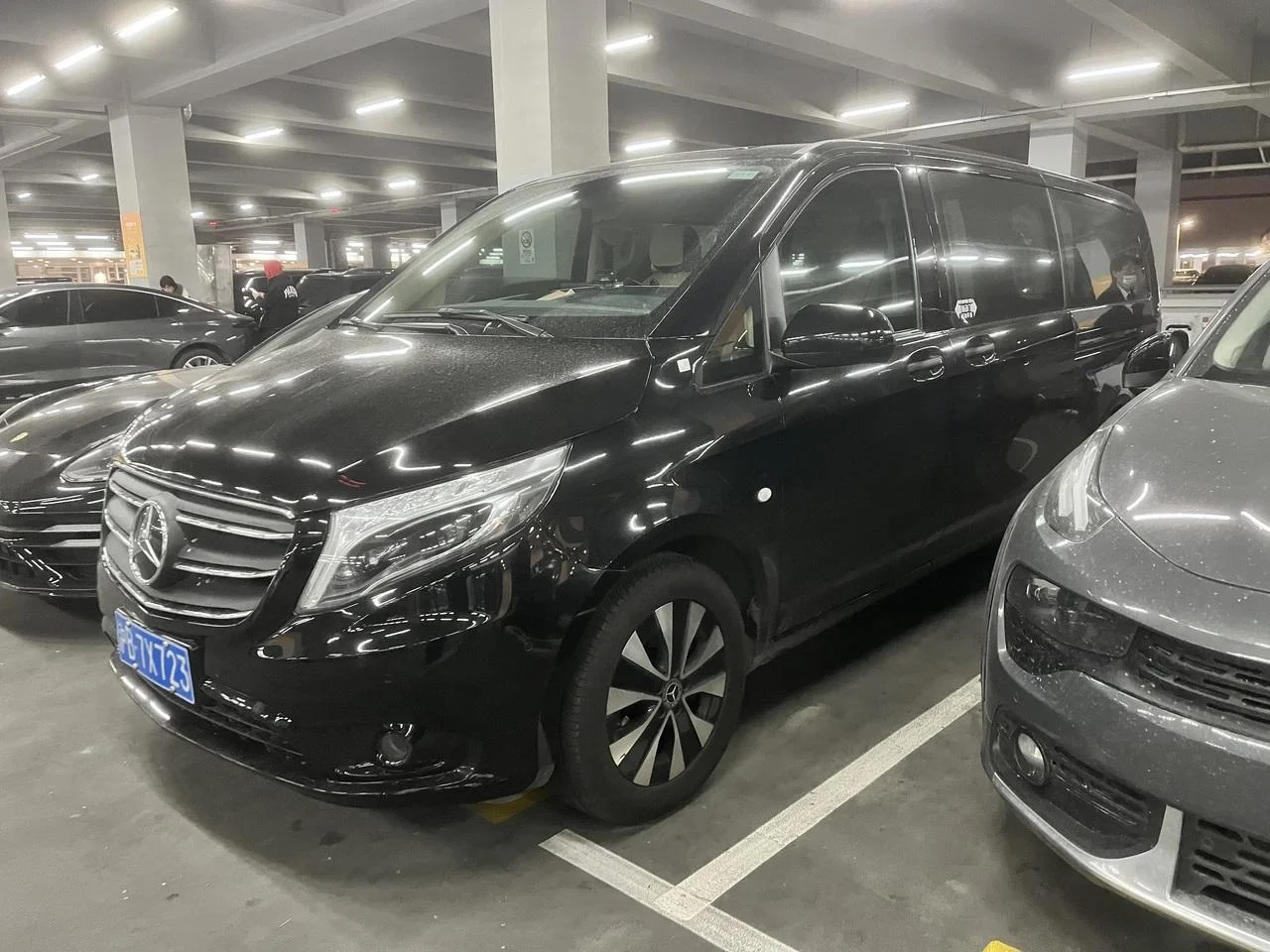 shanghai-disneyland-open-run-7