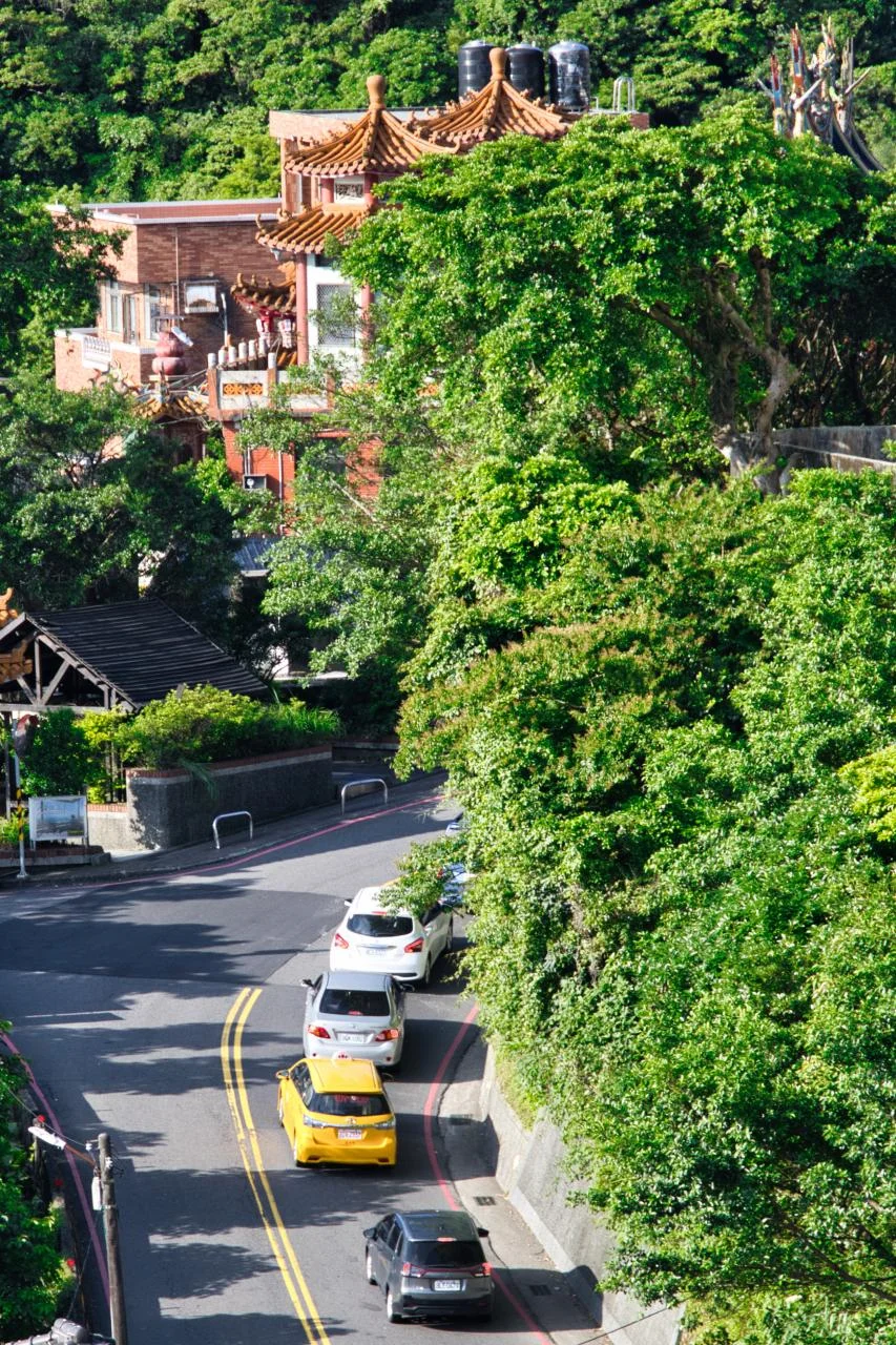 ทางเดินในจิ่วเฟิ่นยามเย็น