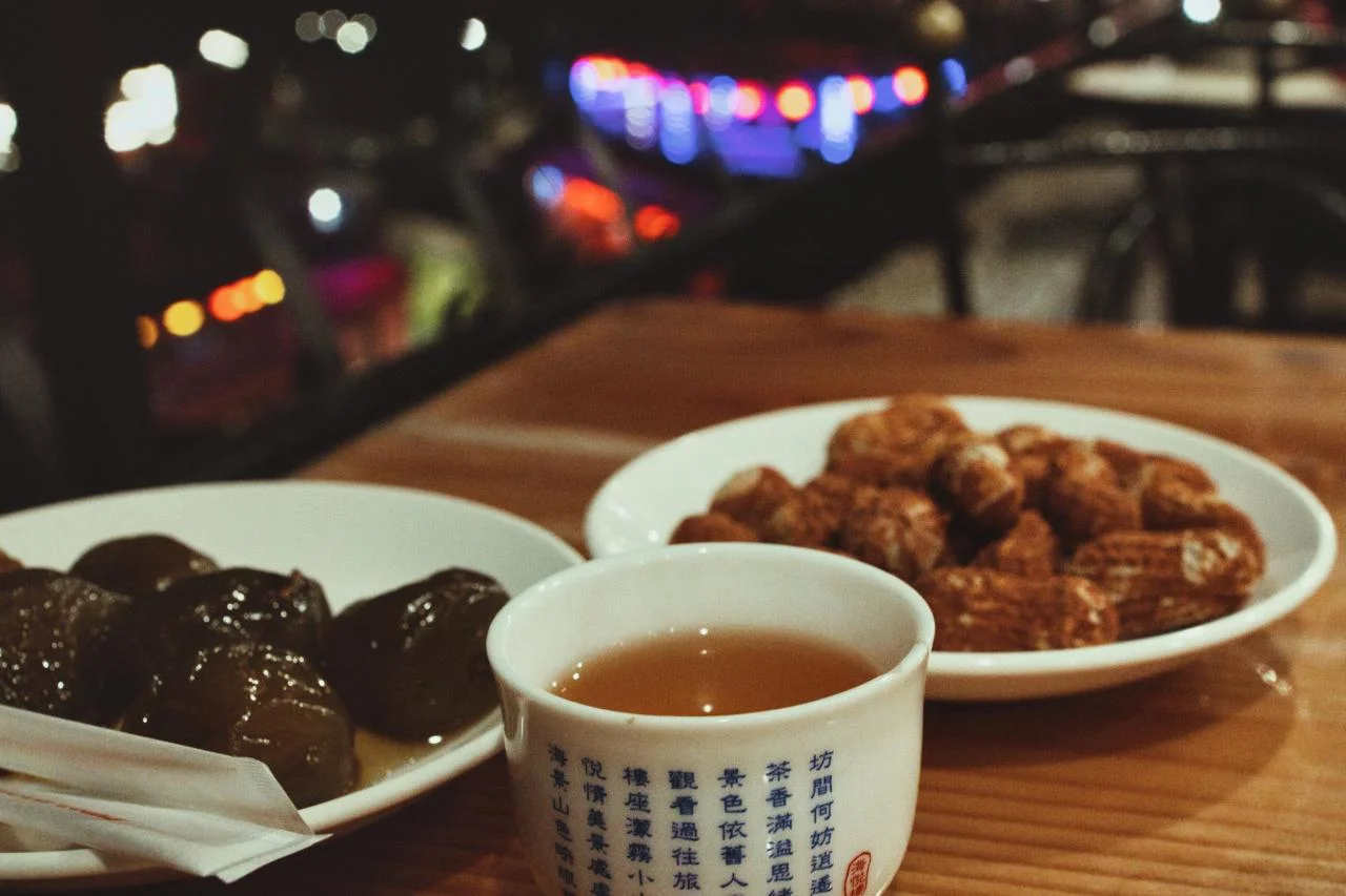 ชุดชาในร้าน ไห่เย่วโหลว ชาฟาง